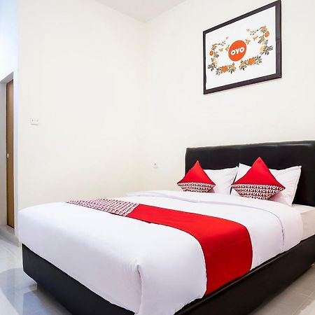 Super Oyo Capital O 873 Kamani Homestay Syariah Medan Exterior foto